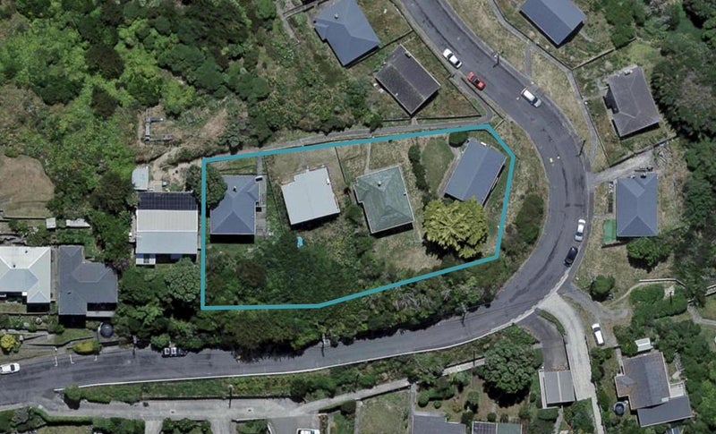 127 Tauhinu Road, Miramar, Wellington - Carousel 1