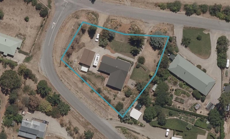 35 Domain Road, Bannockburn, Cromwell - Carousel 1