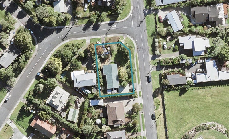 2 Gails Drive, Albany - Carousel 1