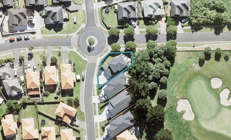 1 Midshipman Court, Gulf Harbour, Whangaparaoa - Carousel 1