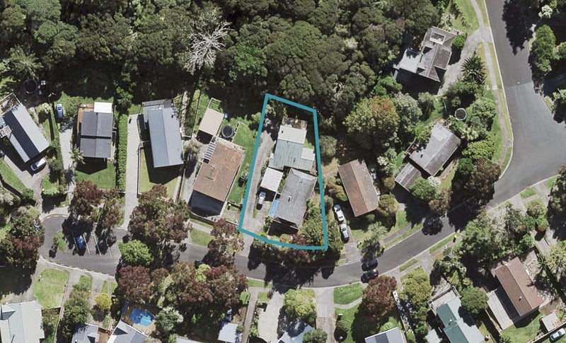 1/9 Houston Place, Bayview, Auckland - Carousel 1