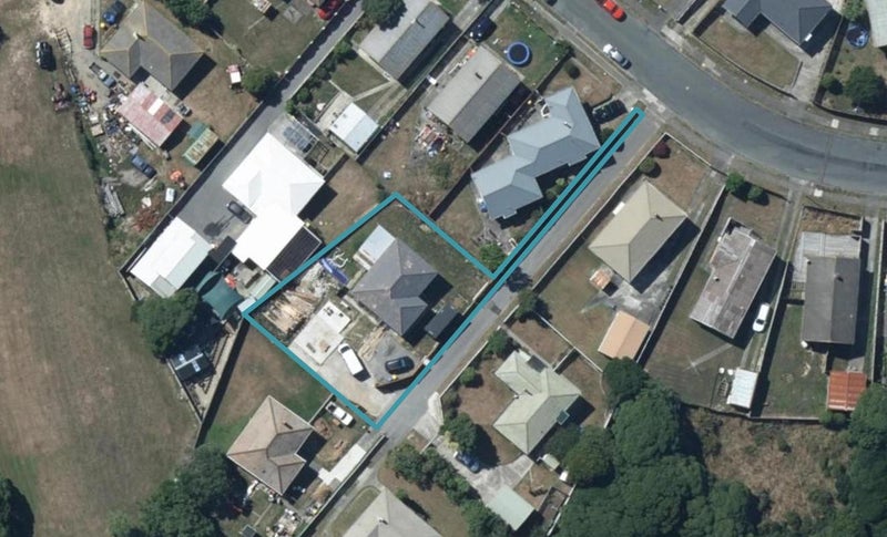 40 Rangituhi Crescent, Takapuwahia, Porirua - Carousel 1