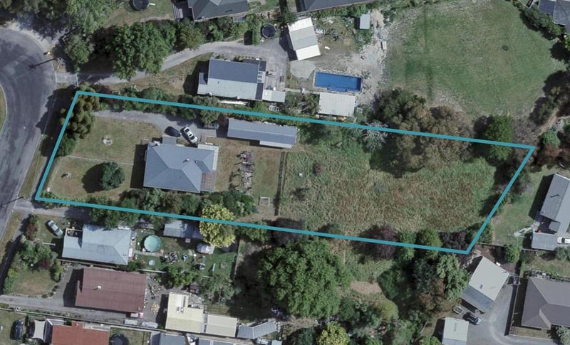 18 Lansdowne Crescent, Lansdowne, Masterton - Carousel 1