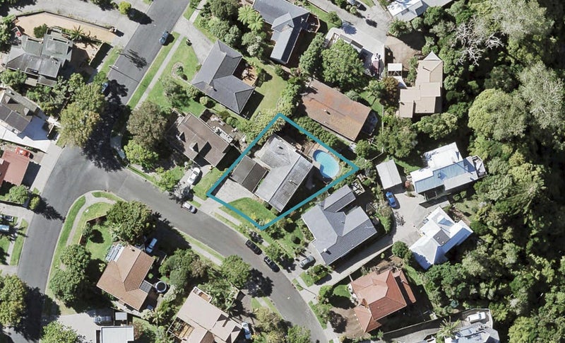 4 Clipper Place, Shelly Park, Auckland - Carousel 1