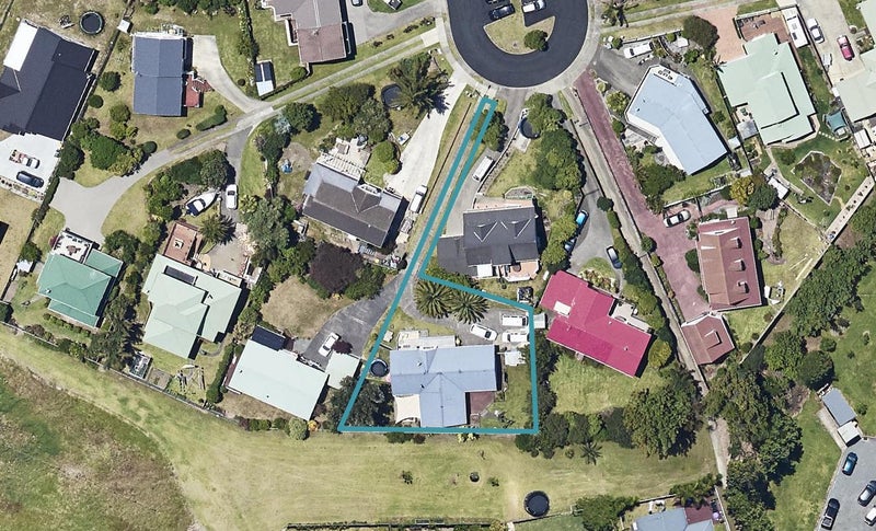 31 The Glebe, Coastlands, Whakatane - Carousel 1
