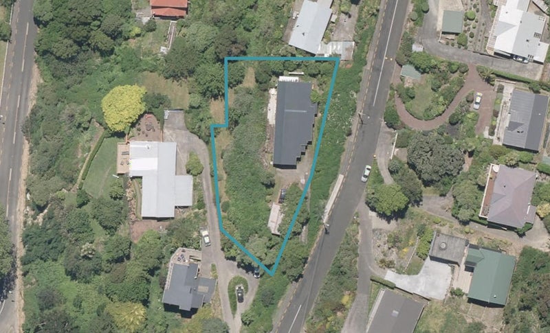 15 Wairere Road, Bastia Hill, Whanganui - Carousel 1