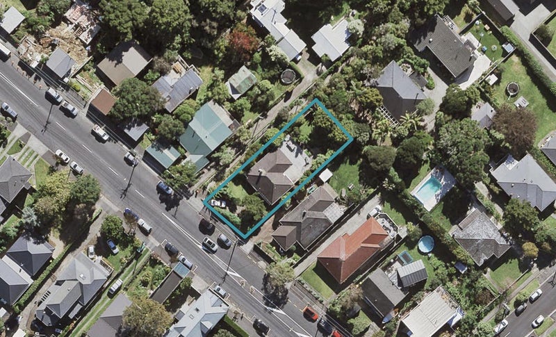 133 Hinemoa Street, Birkenhead, Auckland - Carousel 1