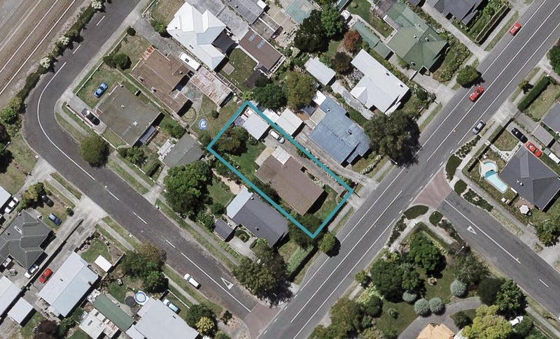 902 Caroline Road, Mayfair, Hastings - Carousel 1