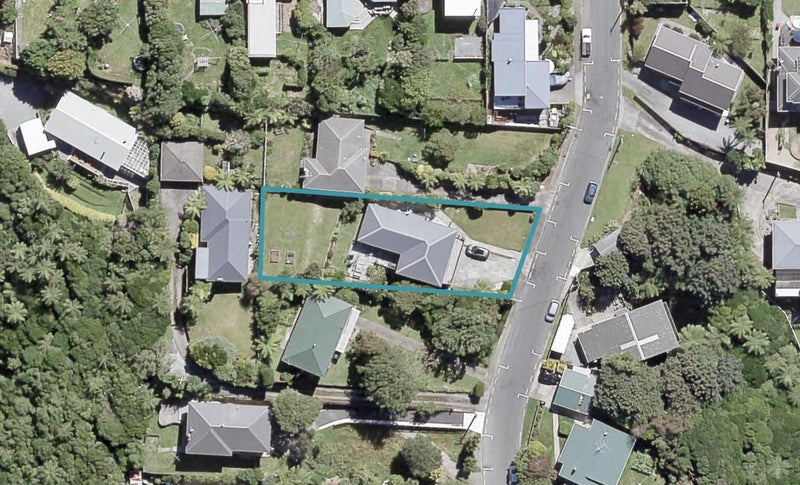 23 Martin Grove, Normandale, Lower Hutt - Carousel 1