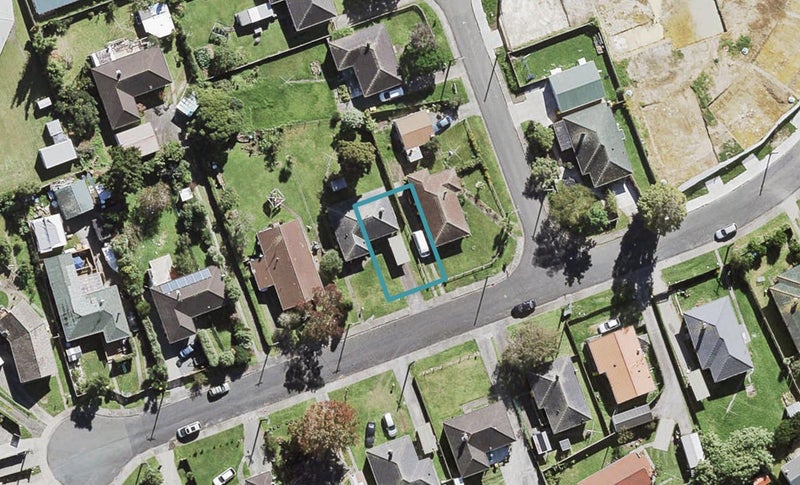 19A Hayman Place, Beach Haven, Auckland - Carousel 1