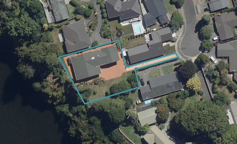 24 Pollock Drive, Chartwell, Hamilton - Carousel 1