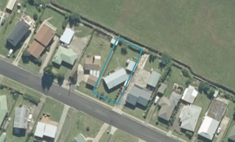 15 Waimarei Avenue, Paeroa, Paeroa - Carousel 1