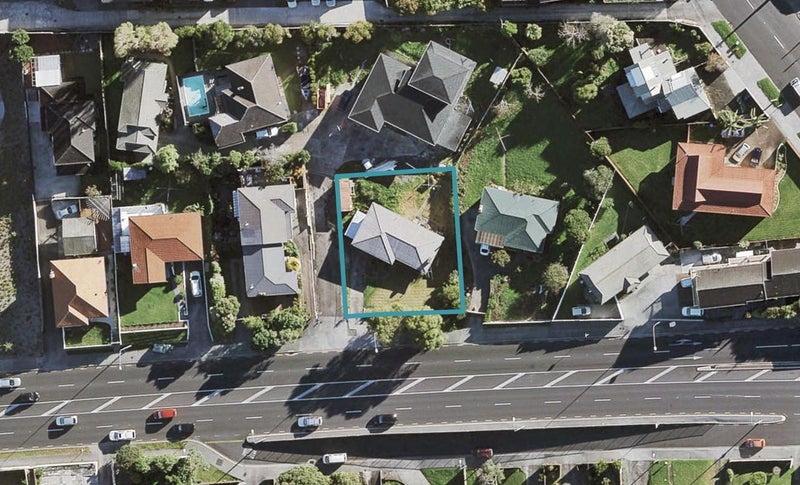 92 Tiverton Road, New Windsor, Auckland - Carousel 1