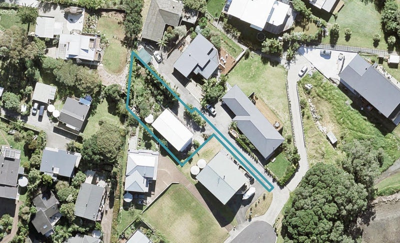 86 SHAKESPEAR RD, Army Bay, Whangaparaoa - Carousel 1