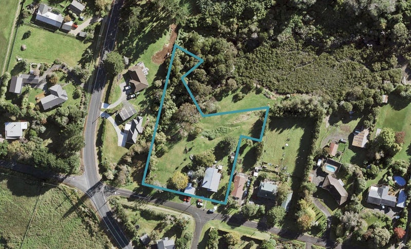 9 Rata Road, Whenuapai, Auckland - Carousel 1