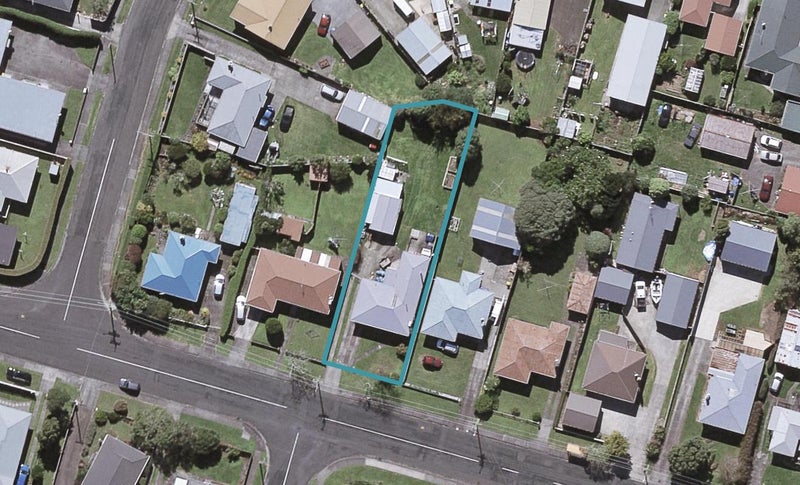 235 Huatoki Street, Upper Vogeltown, New Plymouth - Carousel 1