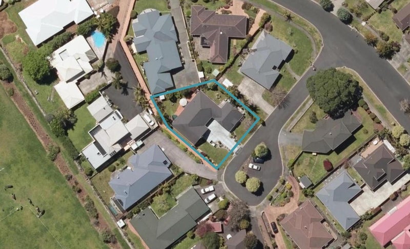 4 Pohutukawa Place, Maunu, Whangarei - Carousel 1