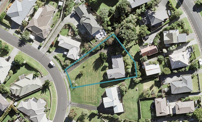 27 Esther Place, Red Beach, Red Beach - Carousel 1