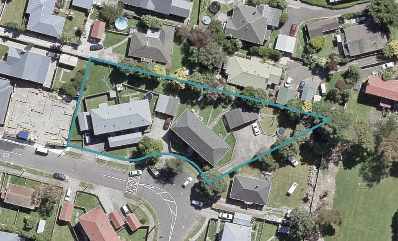 1 Manderson Grove, Fairfield, Lower Hutt - Carousel 1