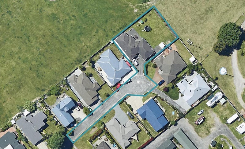 18 Stonebridge Park Drive, Holdens Bay, Rotorua - Carousel 1