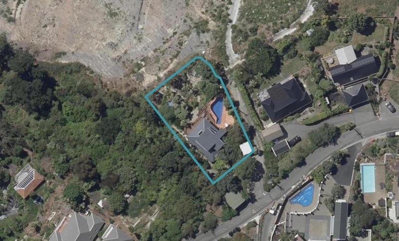 32 Kinsey Terrace, Clifton, Christchurch - Carousel 1