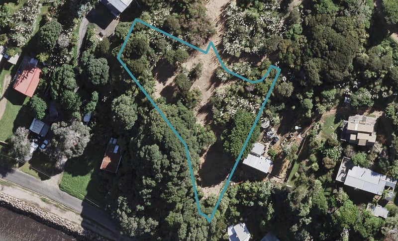 65C Makora Avenue, Oneroa, Waiheke Island - Carousel 1
