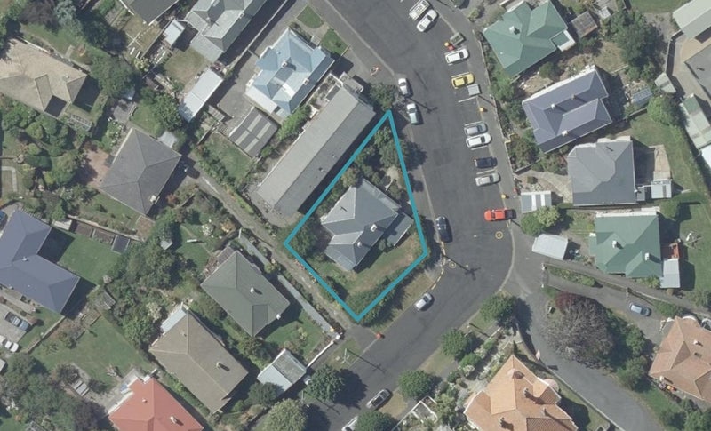 27 Hazel Avenue, Caversham, Dunedin - Carousel 1