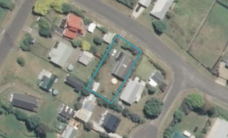 2 Sand Dune Grove, Waikawa Beach, Levin - Carousel 1