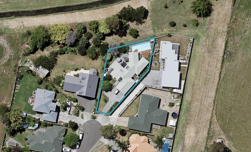 18 Jacaranda Place, Greenmeadows, Napier - Carousel 1