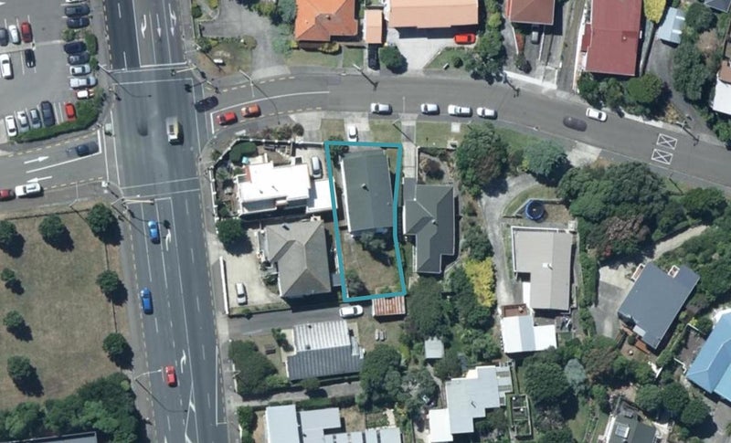 2 Mana View Road, Paremata, Porirua - Carousel 1
