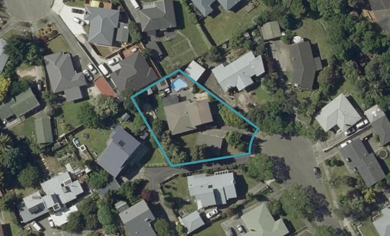 8 Berkley Place, Awapuni, Palmerston North - Carousel 1