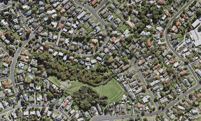 1/86 Monarch Avenue, Hillcrest, Auckland - Carousel 1