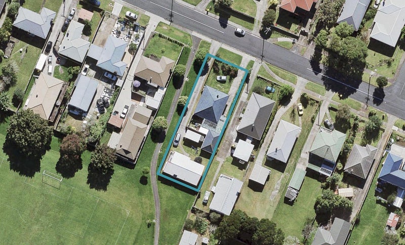 1/24 Brains Road, Kelston, Auckland - Carousel 1