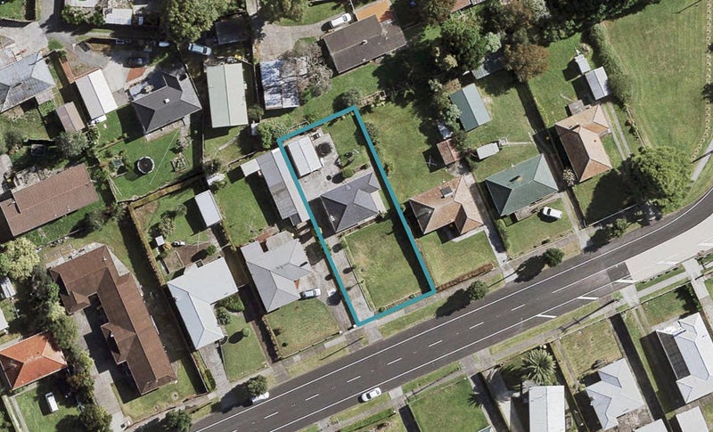 52 Myers Road, Manurewa East, Auckland - Carousel 1