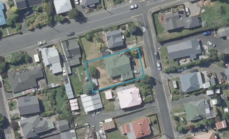 10 Teignmouth Street, Abbotsford, Dunedin - Carousel 1