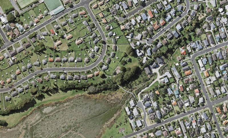 15A Plymouth Crescent, Bayswater, Auckland - Carousel 1