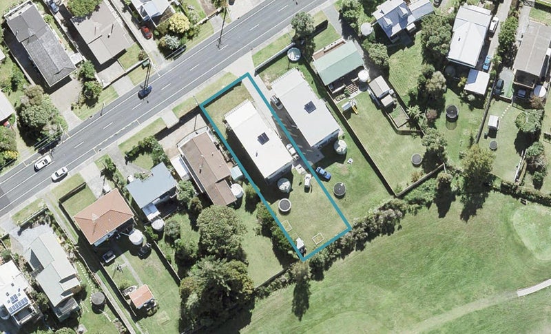 1369 Whangaparaoa Road, Army Bay, Whangaparaoa - Carousel 1