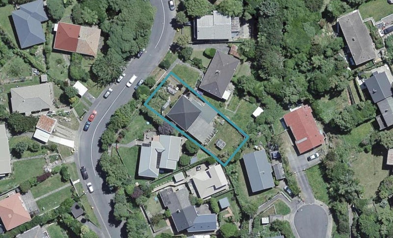 85 Sunshine Avenue, Karori, Wellington - Carousel 1