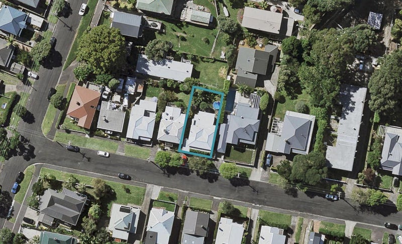 22 Rutland Road, Stanley Point, Auckland - Carousel 1