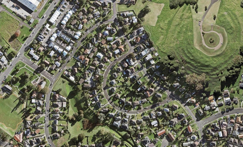 1 Gordon Alexander Lane, Mount Roskill, Auckland - Carousel 1