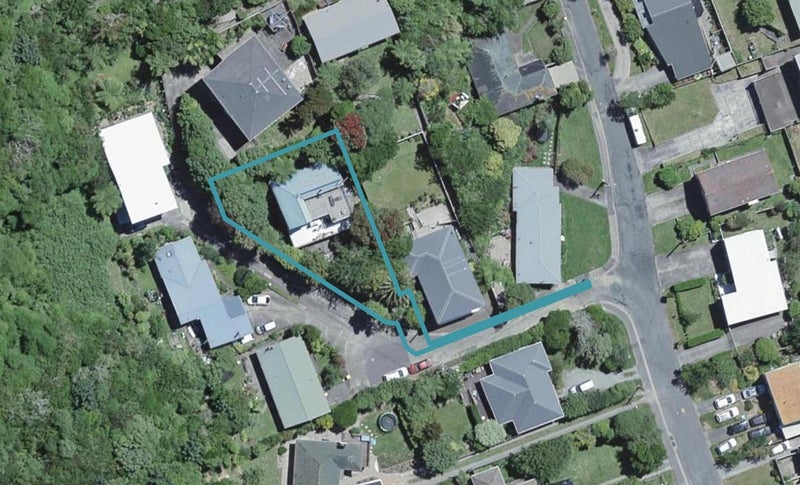 2/51 Cornford Street, Karori, Wellington - Carousel 1