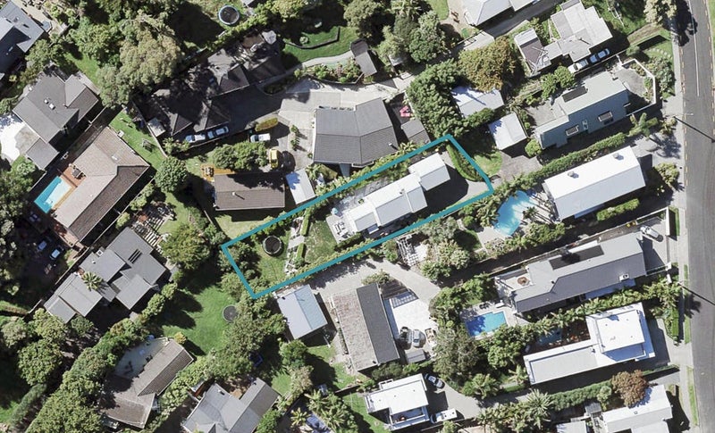 28A Marine Parade, Mellons Bay, Auckland - Carousel 1