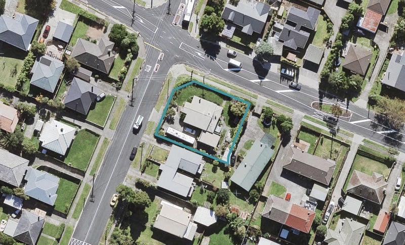 73 Lynwood Road, New Lynn, Auckland - Carousel 1