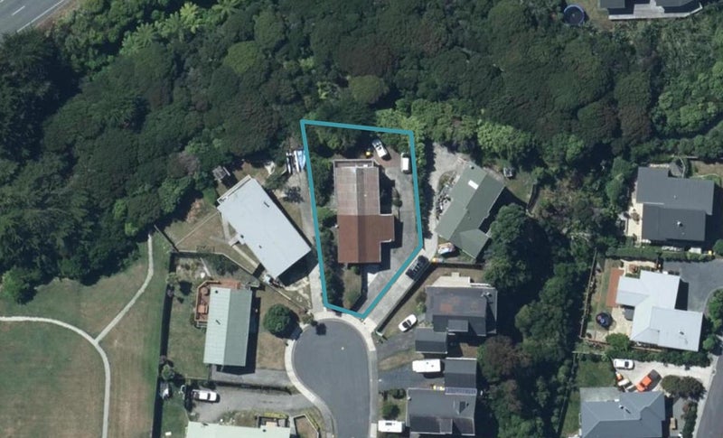15B Trispen Place, Camborne, Porirua - Carousel 1