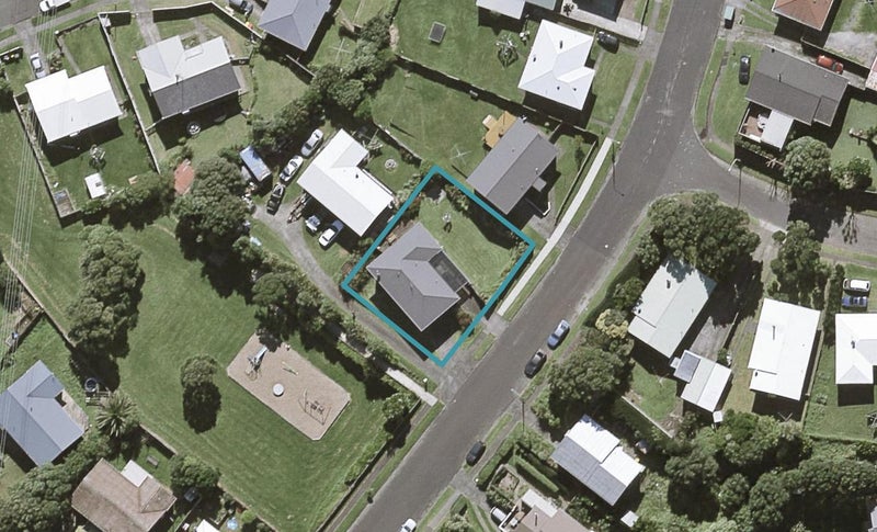 62 Marama Crescent, Spotswood, New Plymouth - Carousel 1