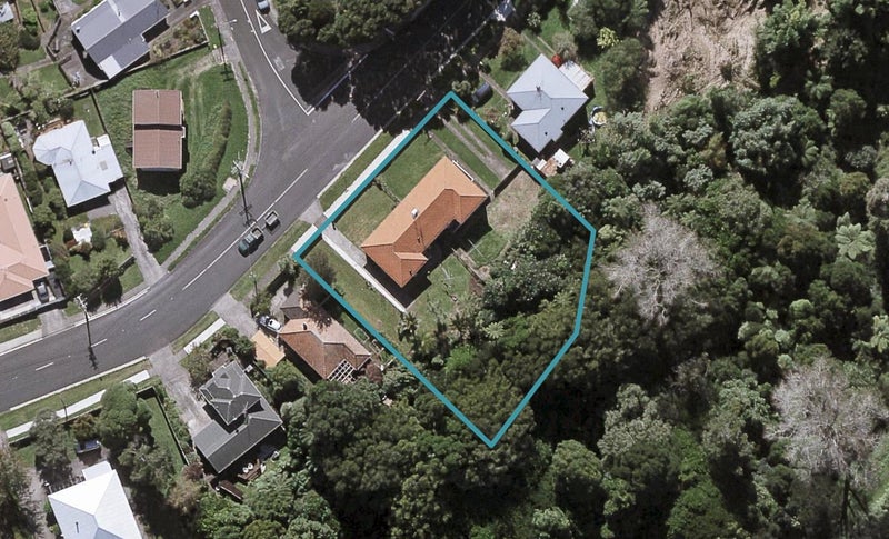 45 Brois Street, Frankleigh Park, New Plymouth - Carousel 1