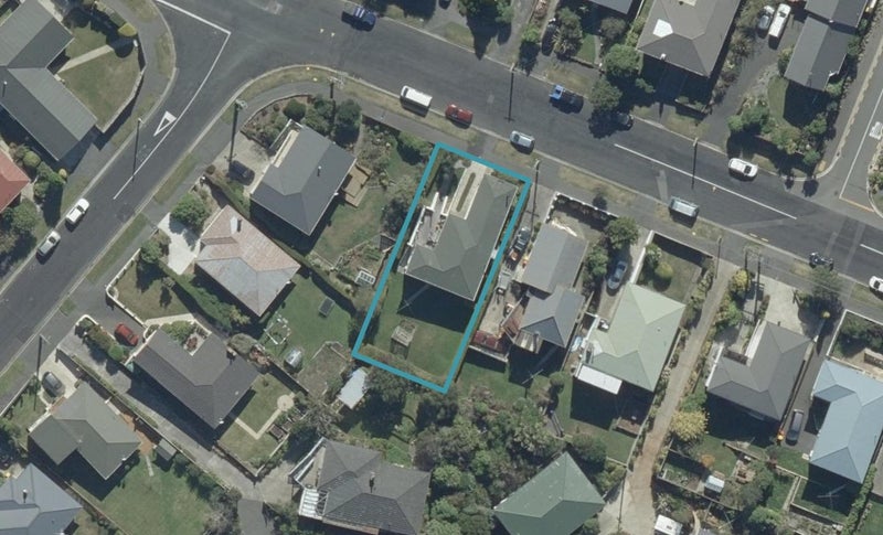 6 McKerrow Street, Shiel Hill, Dunedin - Carousel 1