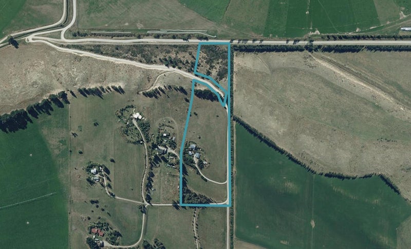 84 Loess Lane, Wanaka - Carousel 1