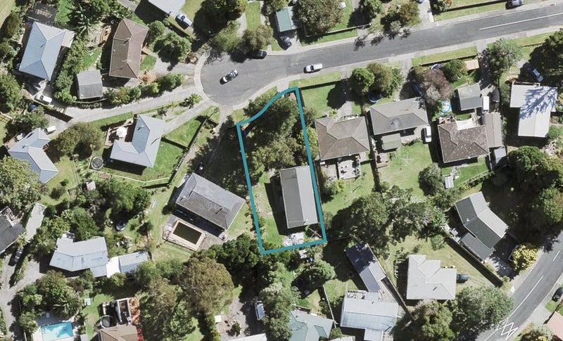 10 Mariana Place, Glen Eden, Auckland - Carousel 1