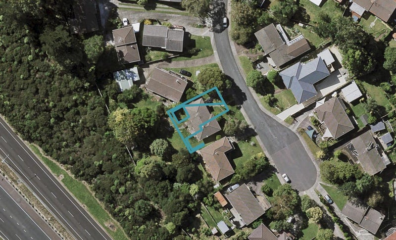 6 Aralia Road, Sunnynook, Auckland - Carousel 1